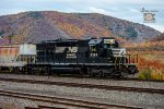 NS 3364 leads H66 past Hazard Yard